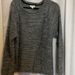 Style & company XXL sweater gray black & white.